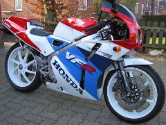 German-spec VFR400RM recently offered for sale on eBay